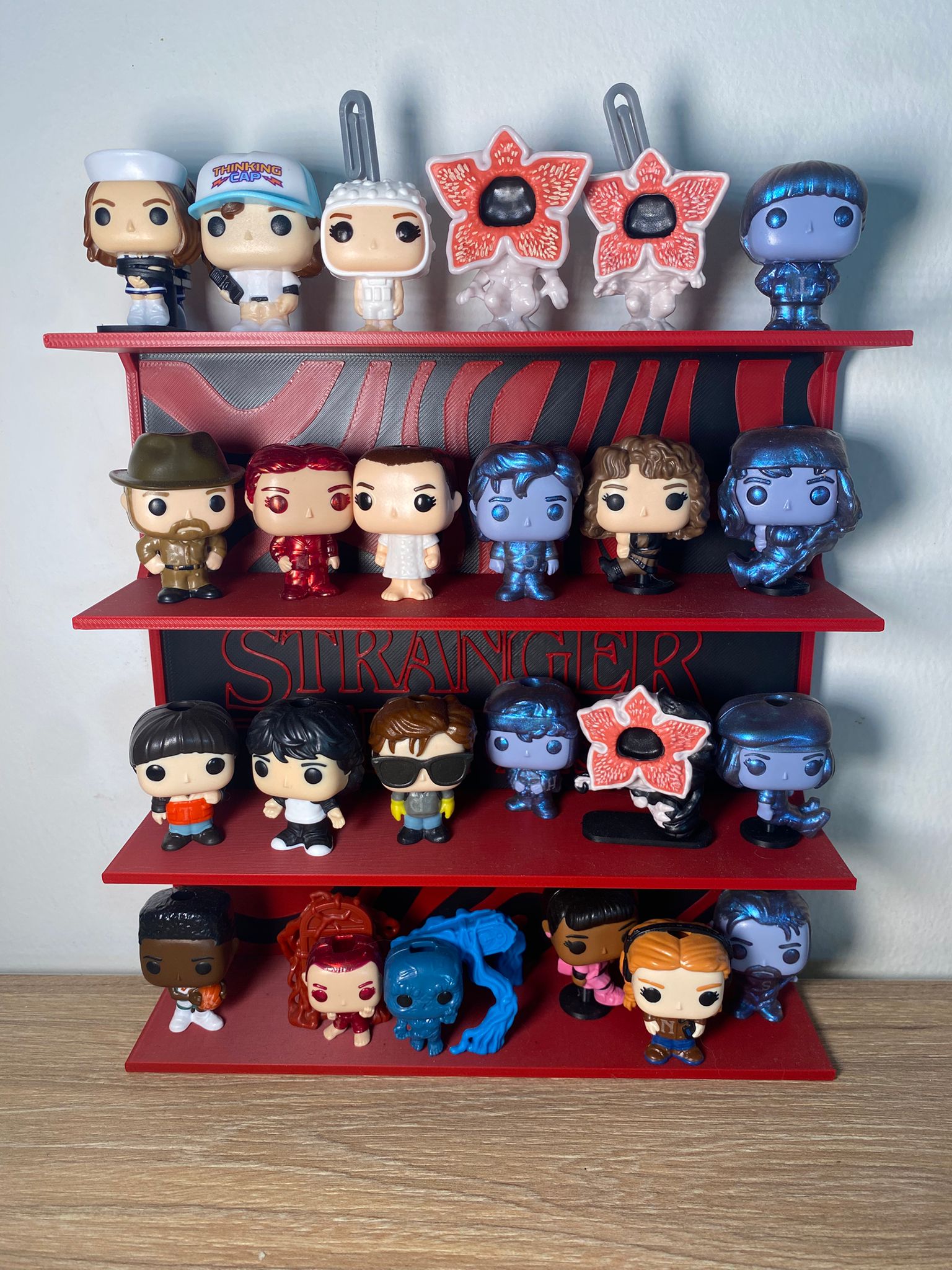Espositore Kinder Funko pop - Stranger things
