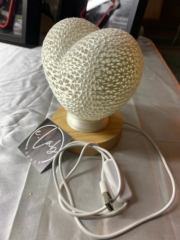 Lampada a cuore bianco seta – Base in legno LED RGB – Foto 4